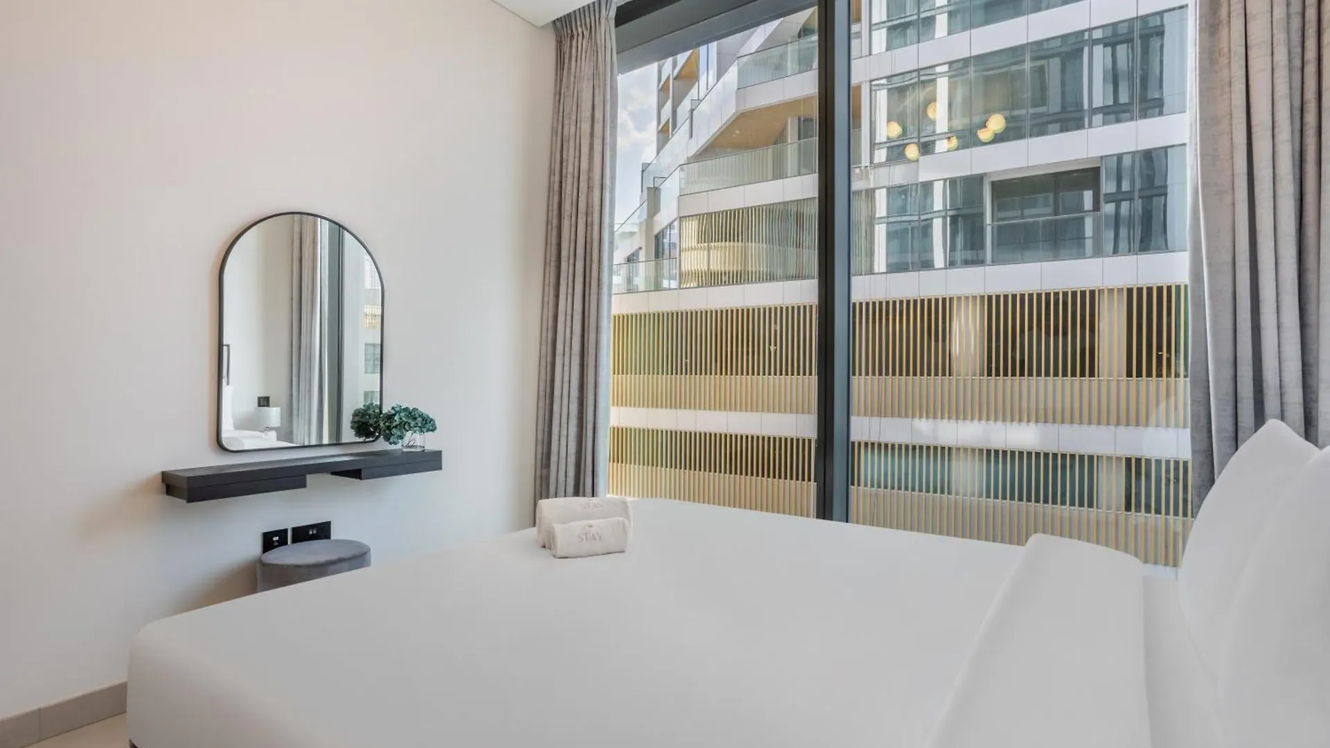 Stay By Latinem Luxury 2Br Holiday Home W205 Near Burj Khalifa Dubai United Arab Emirates
